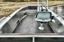 9 - Wyatboat-460 C 