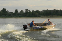 7 - Wyatboat-490 P 