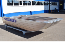 12 - Wyatboat-390 